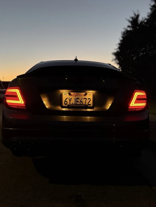 2011 Mercedes-Benz W204 C-Class - Image 3 of 16