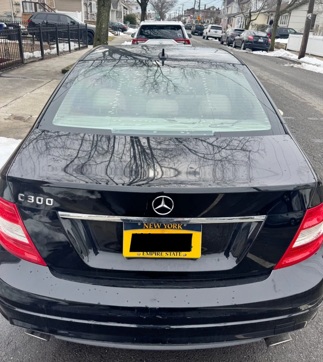 2011 Mercedes-Benz W204 C-Class - Image 4 of 21