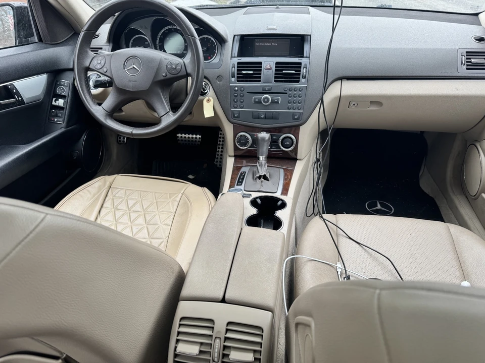2011 Mercedes-Benz W204 C-Class - Image 17 of 21