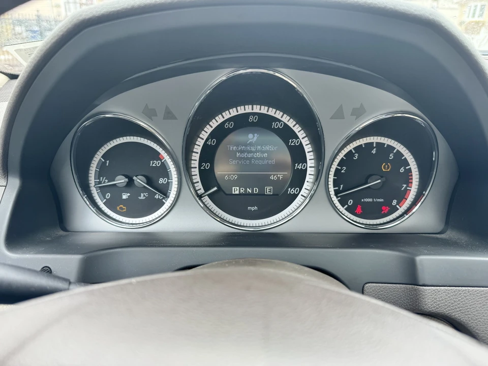2011 Mercedes-Benz W204 C-Class - Image 13 of 21