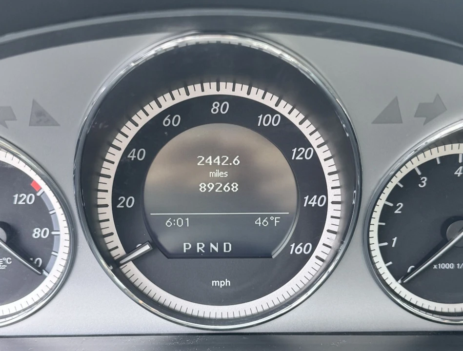 2011 Mercedes-Benz W204 C-Class - Image 8 of 21
