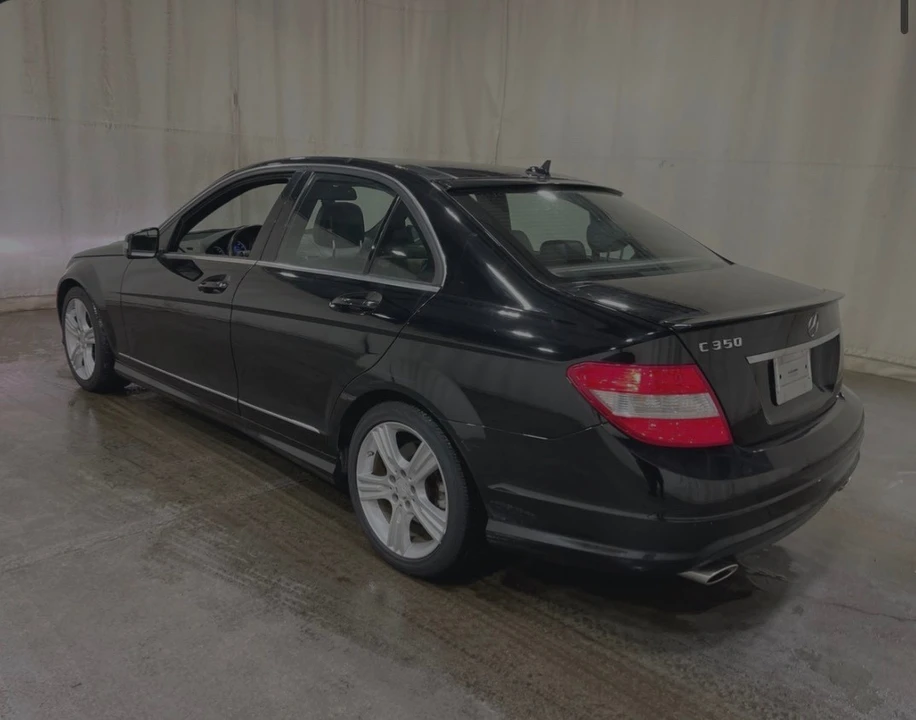 2011 Mercedes-Benz W204 C-Class - Image 12 of 17