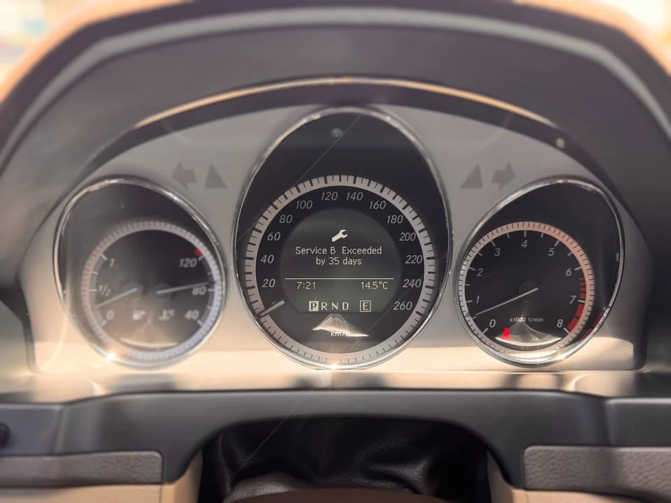 2011 Mercedes-Benz W204 C-Class - Image 11 of 15