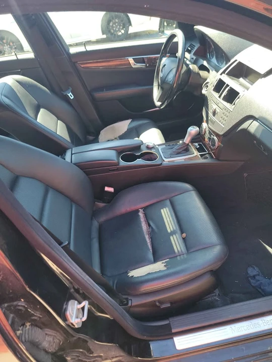 2011 Mercedes-Benz W204 C-Class - Image 7 of 9