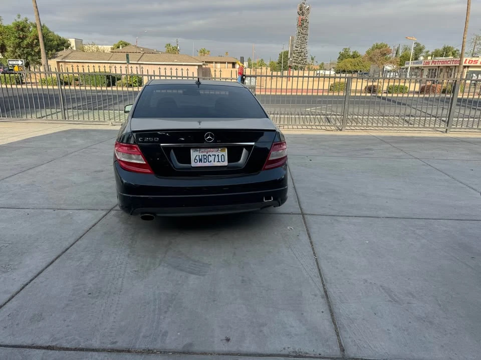 2011 Mercedes-Benz W204 C-Class - Image 5 of 11