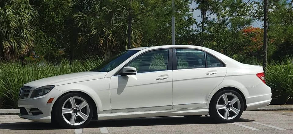 2011 Mercedes-Benz W204 C-Class - Image 4 of 7