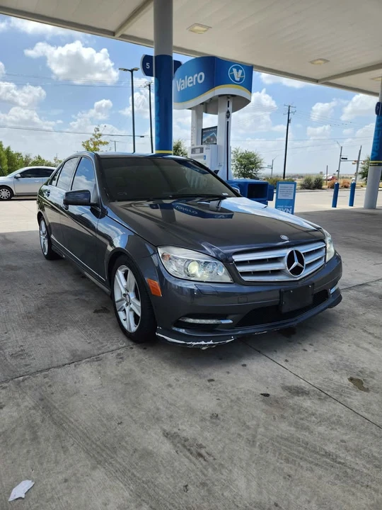 2011 Mercedes-Benz W204 C-Class - Image 4 of 15