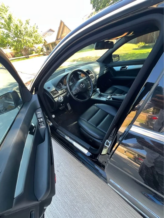 2011 Mercedes-Benz W204 C-Class - Image 7 of 10