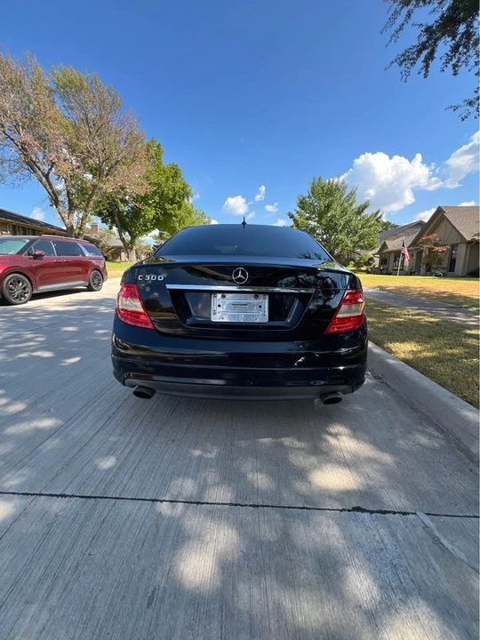2011 Mercedes-Benz W204 C-Class - Image 4 of 10