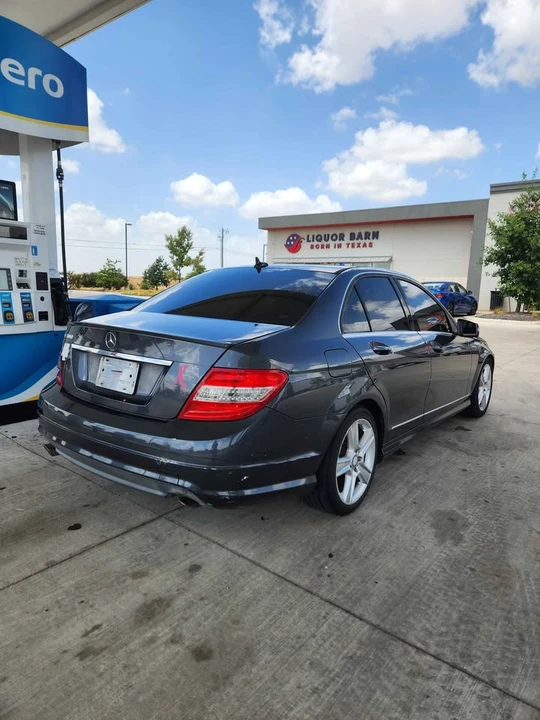 2011 Mercedes-Benz W204 C-Class - Image 3 of 15