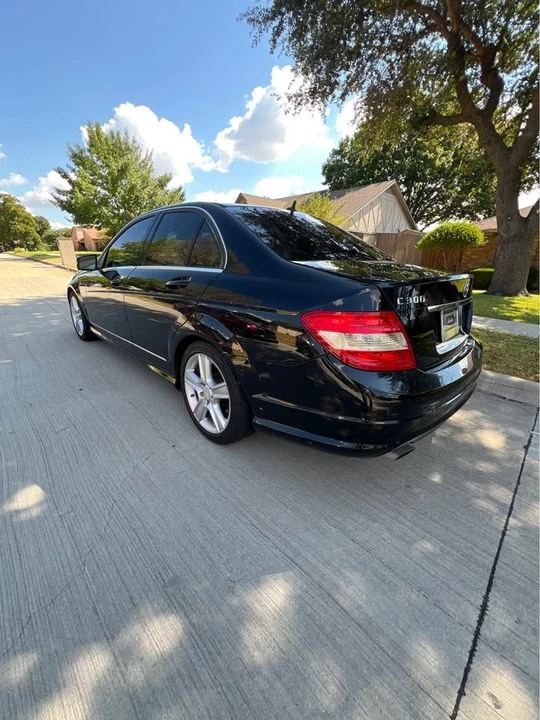 2011 Mercedes-Benz W204 C-Class - Image 6 of 10