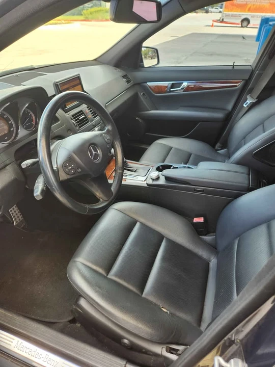 2011 Mercedes-Benz W204 C-Class - Image 7 of 15
