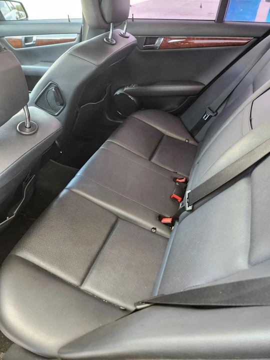2011 Mercedes-Benz W204 C-Class - Image 8 of 15