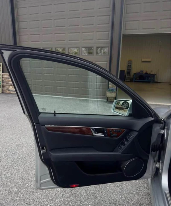 2011 Mercedes-Benz W204 C-Class - Image 3 of 10