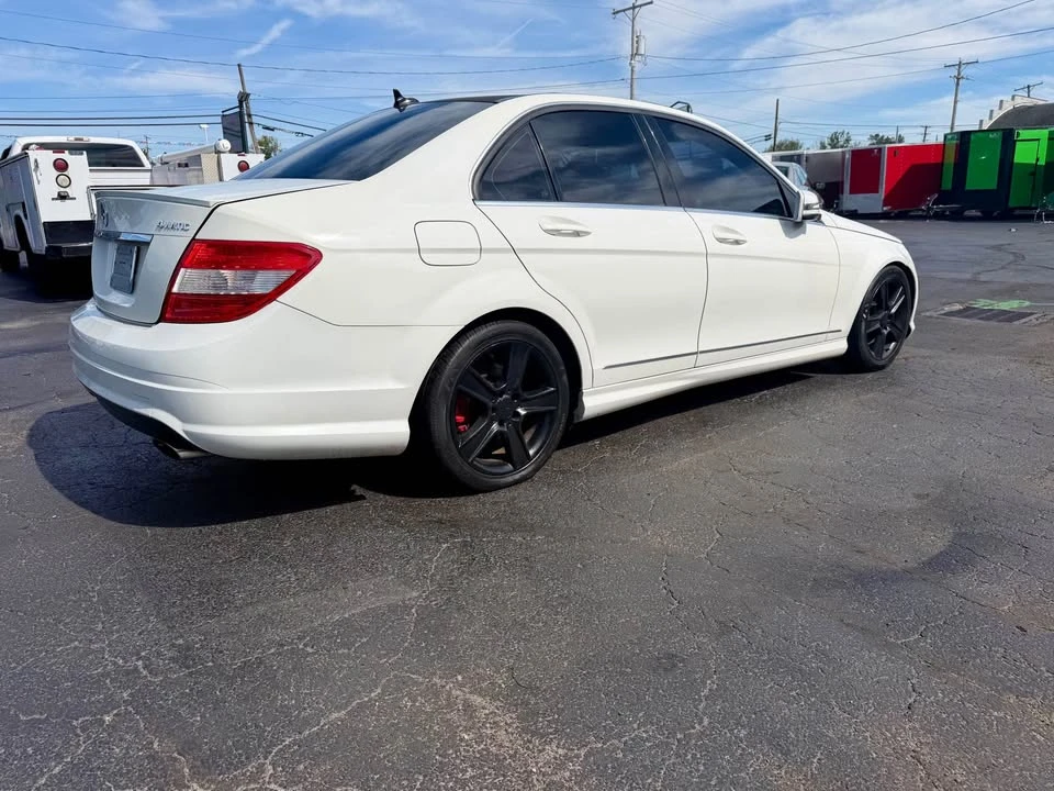 2011 Mercedes-Benz W204 C-Class - Image 3 of 13