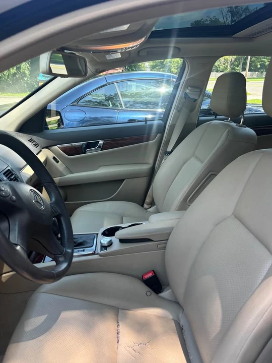 2011 Mercedes-Benz W204 C-Class - Image 6 of 14