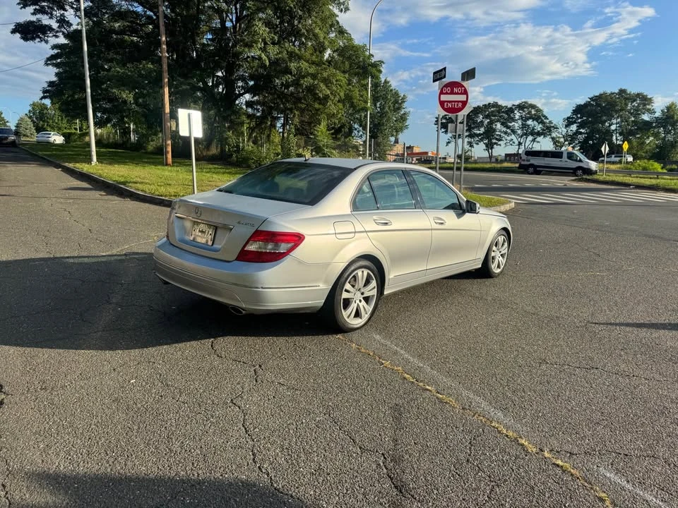 2011 Mercedes-Benz W204 C-Class - Image 8 of 20