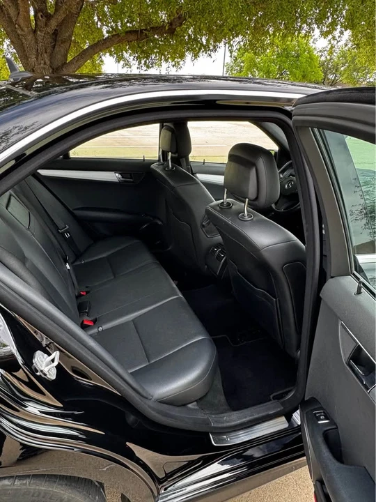 2011 Mercedes-Benz W204 C-Class - Image 9 of 13