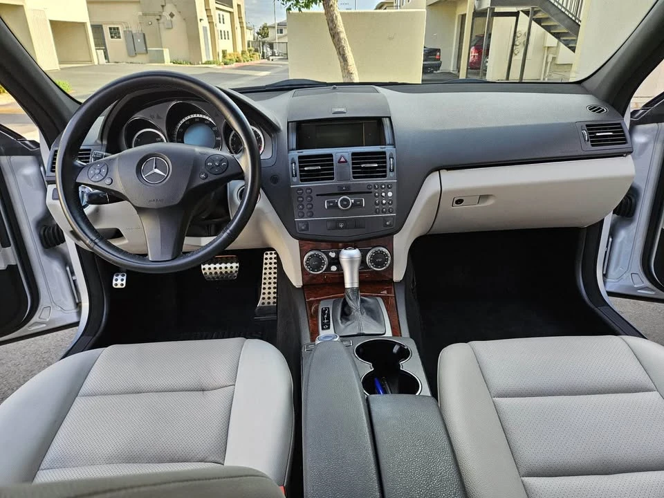 2011 Mercedes-Benz W204 C-Class - Image 11 of 13