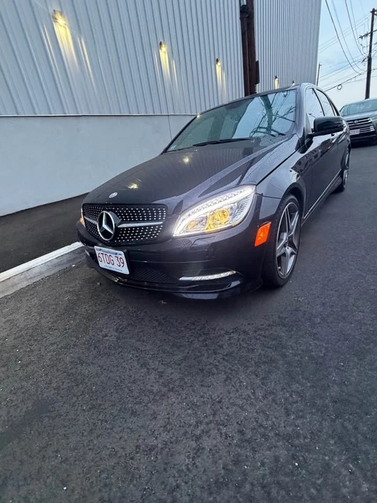 2011 Mercedes-Benz W204 C-Class - Image 5 of 7