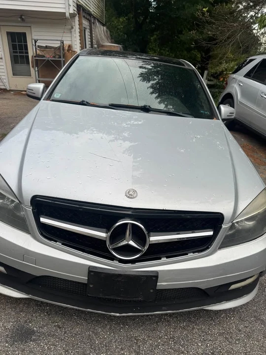 2011 Mercedes-Benz W204 C-Class - Image 2 of 10