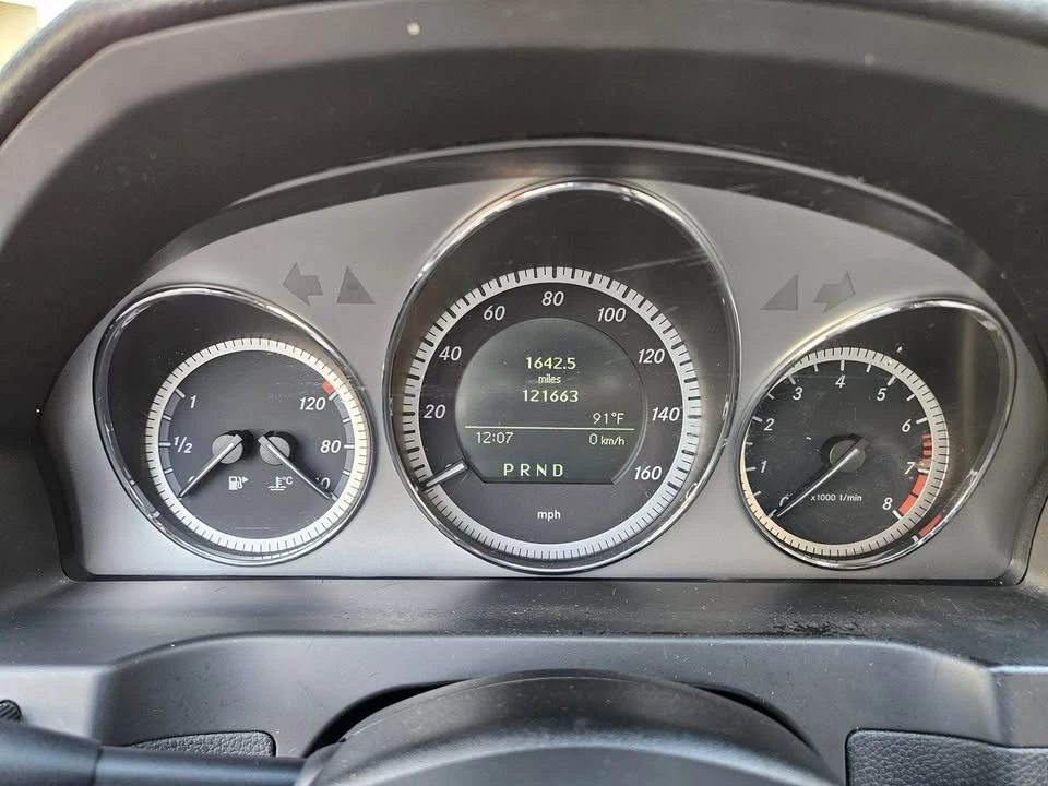 2011 Mercedes-Benz W204 C-Class - Image 12 of 13