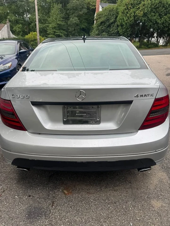 2011 Mercedes-Benz W204 C-Class - Image 6 of 10