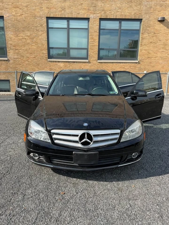 2011 Mercedes-Benz W204 C-Class - Image 2 of 6