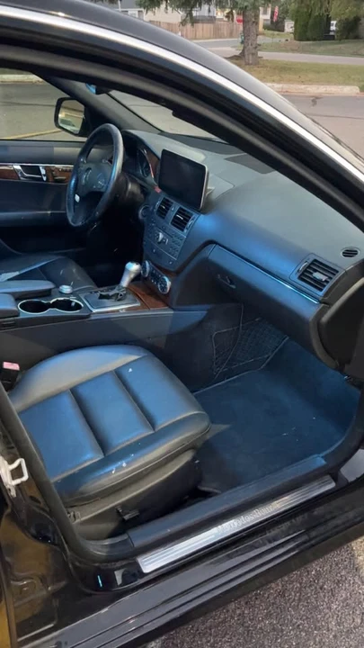 2011 Mercedes-Benz W204 C-Class - Image 11 of 12