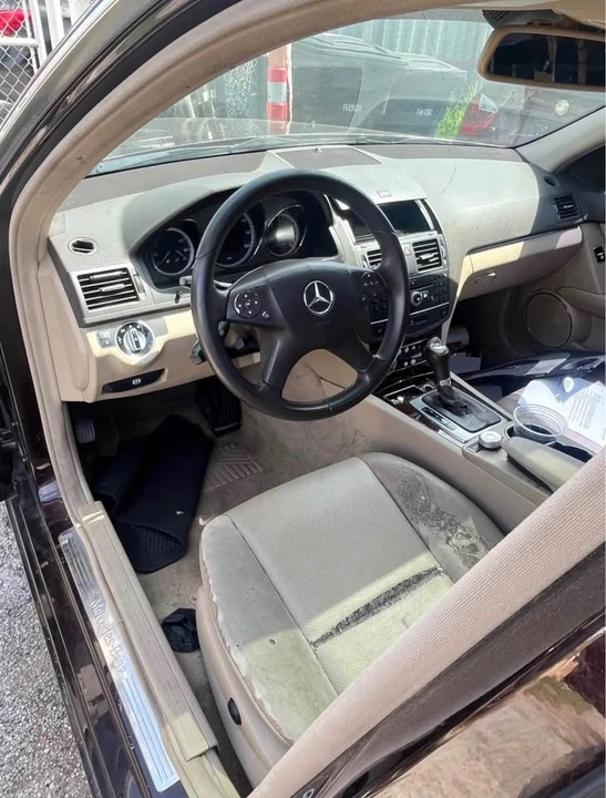 2011 Mercedes-Benz W204 C-Class - Image 7 of 7