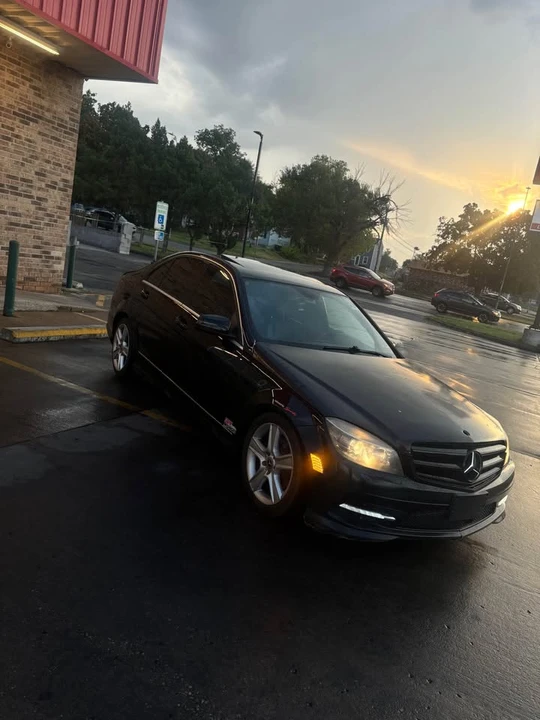 2011 Mercedes-Benz W204 C-Class - Image 4 of 10