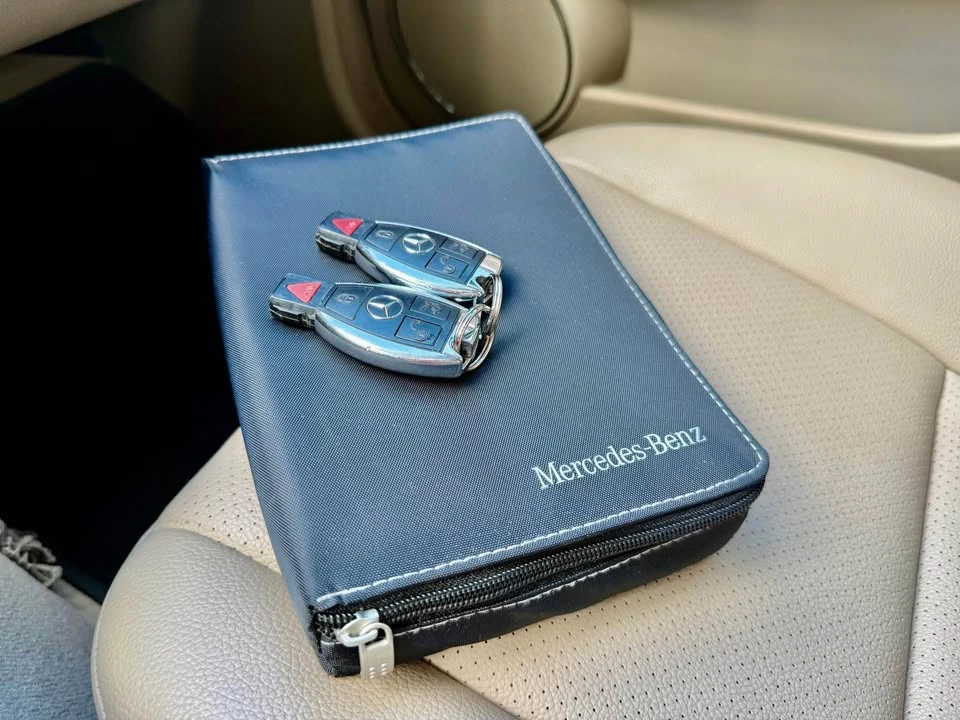 2011 Mercedes-Benz W204 C-Class - Image 18 of 19