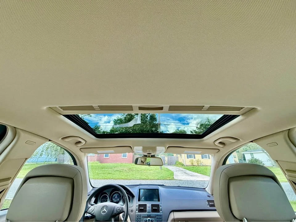 2011 Mercedes-Benz W204 C-Class - Image 12 of 19