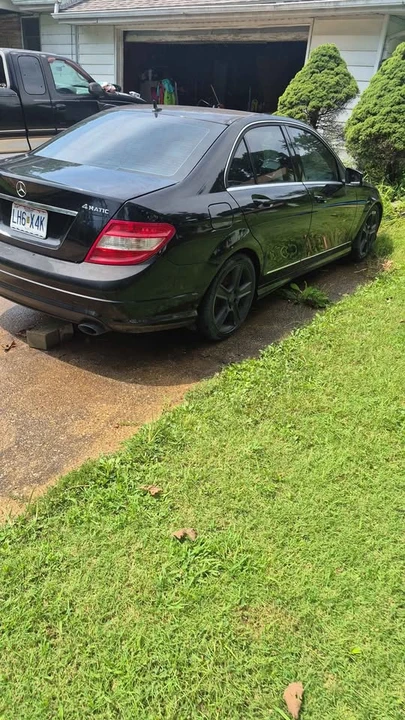 2011 Mercedes-Benz W204 C-Class - Image 7 of 12