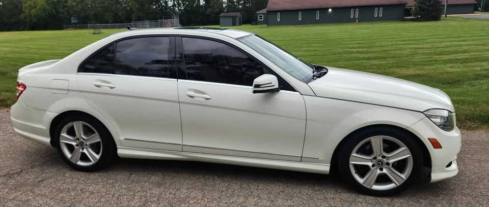 2011 Mercedes-Benz W204 C-Class - Image 4 of 15