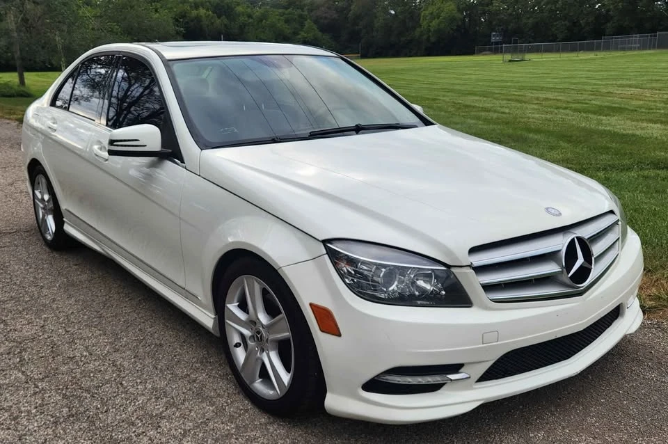 2011 Mercedes-Benz W204 C-Class - Image 3 of 15