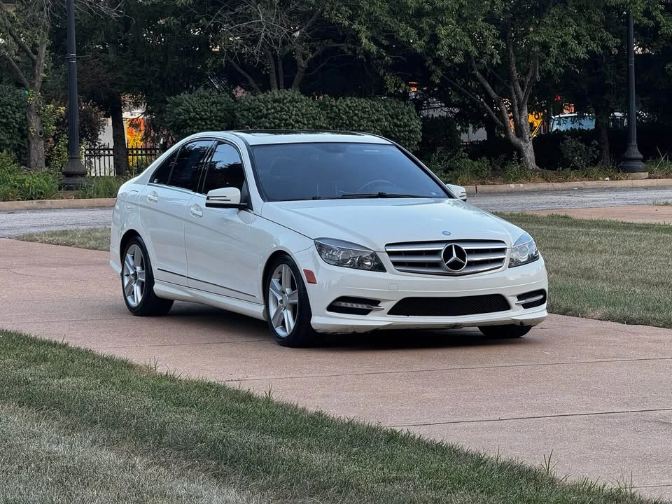2011 Mercedes-Benz W204 C-Class - Image 3 of 16