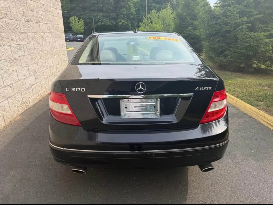 2011 Mercedes-Benz W204 C-Class - Image 6 of 8