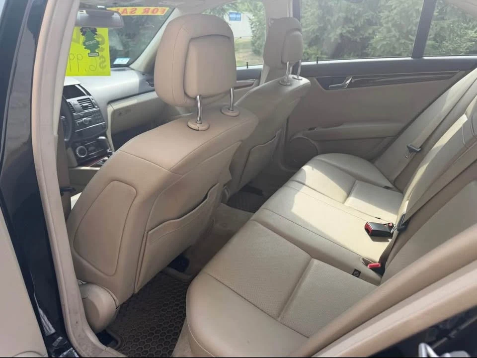 2011 Mercedes-Benz W204 C-Class - Image 8 of 8