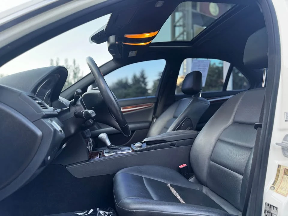 2011 Mercedes-Benz W204 C-Class - Image 11 of 15