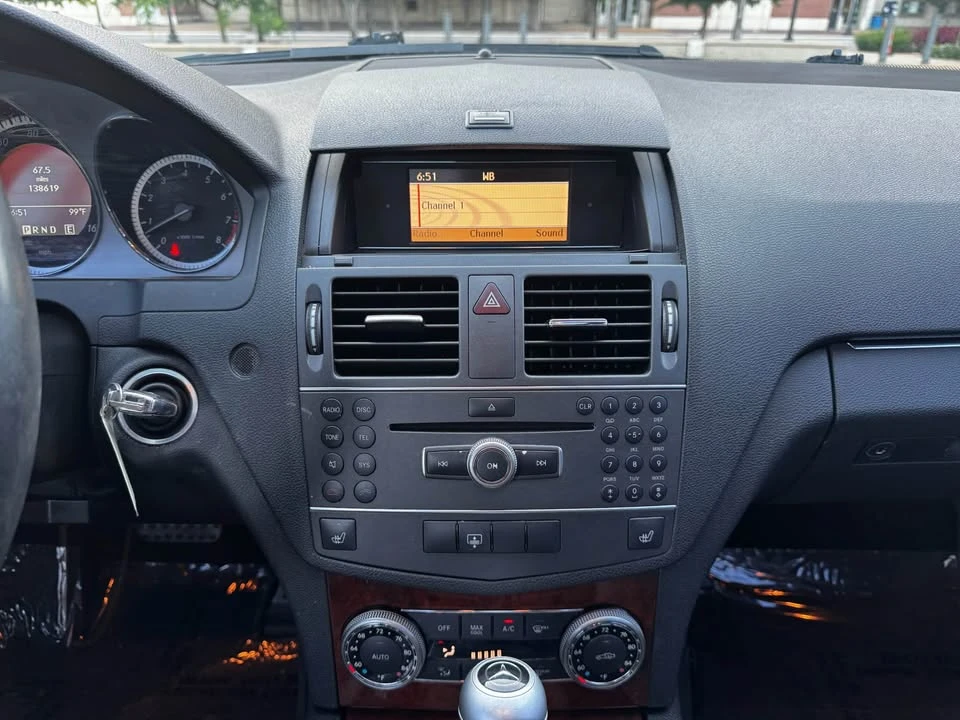 2011 Mercedes-Benz W204 C-Class - Image 13 of 15