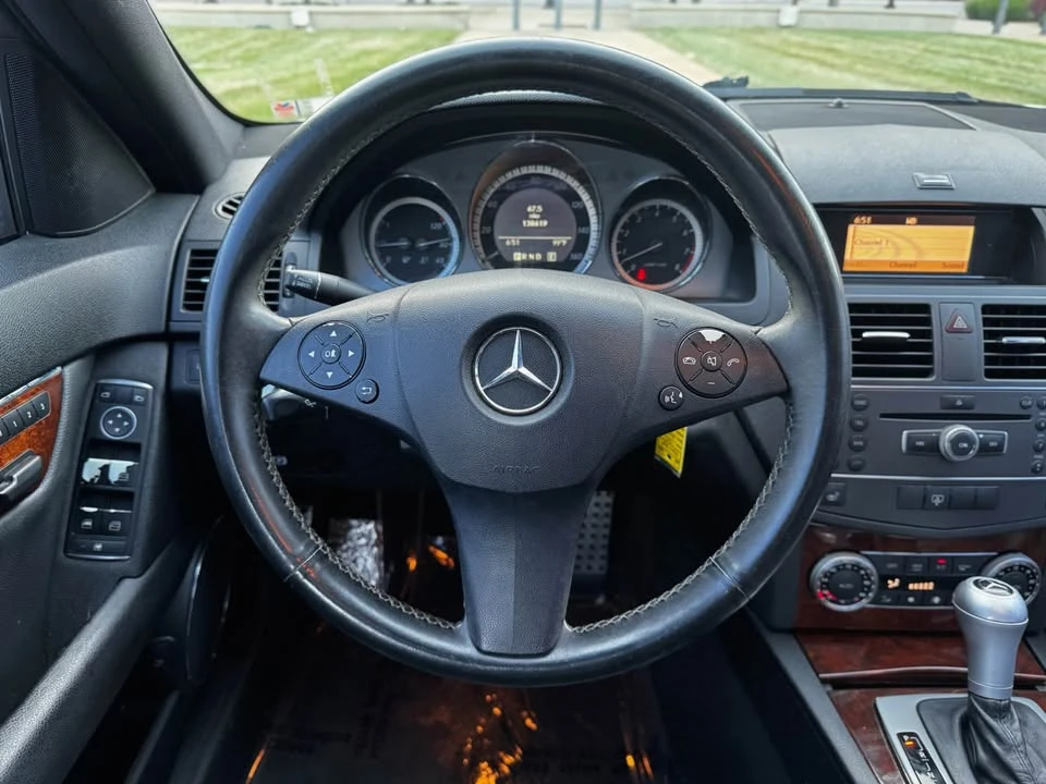 2011 Mercedes-Benz W204 C-Class - Image 14 of 15
