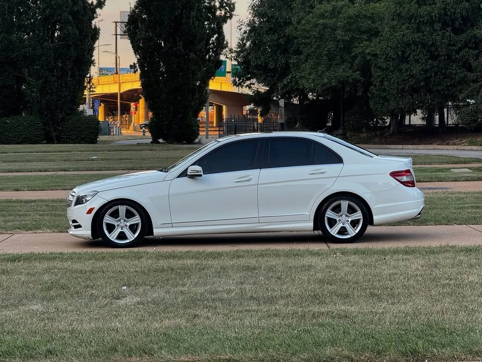 2011 Mercedes-Benz W204 C-Class - Image 6 of 15