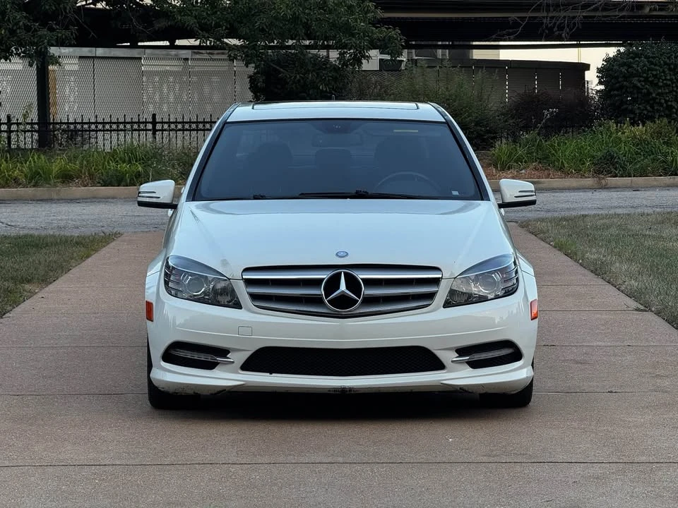 2011 Mercedes-Benz W204 C-Class - Image 2 of 15
