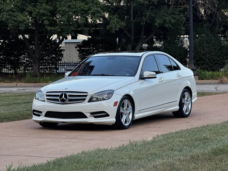 2011 Mercedes-Benz W204 C-Class - Image 3 of 15