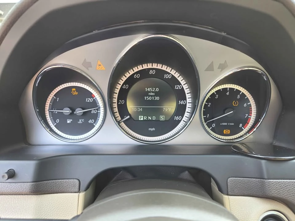2011 Mercedes-Benz W204 C-Class - Image 11 of 13