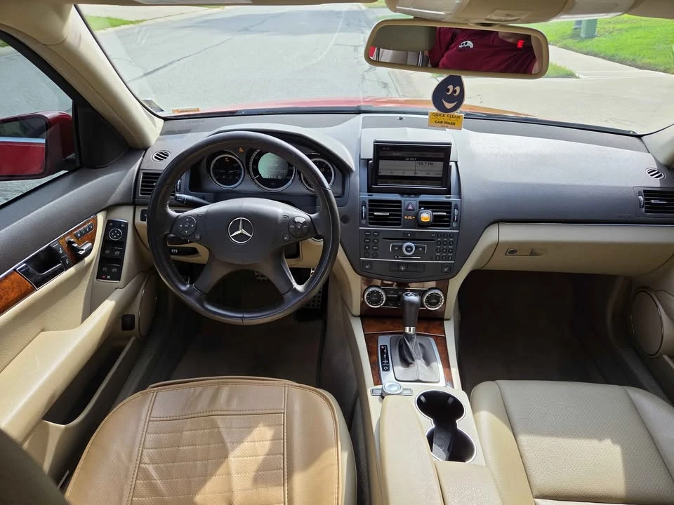 2011 Mercedes-Benz W204 C-Class - Image 9 of 13