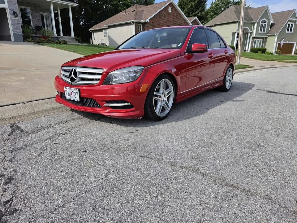 2011 Mercedes-Benz W204 C-Class - Image 4 of 13