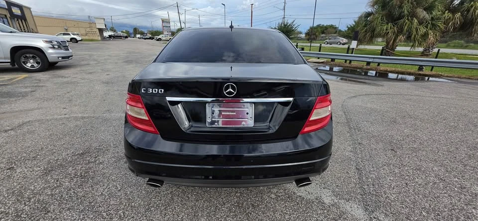 2011 Mercedes-Benz W204 C-Class - Image 6 of 11