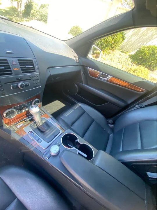 2011 Mercedes-Benz W204 C-Class - Image 8 of 9